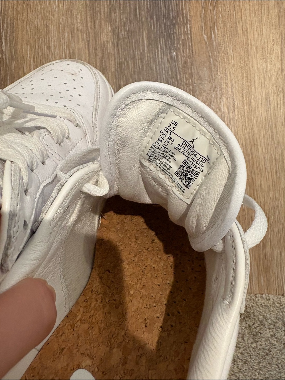 Nike Jordan Platform - Picture 3 of 4